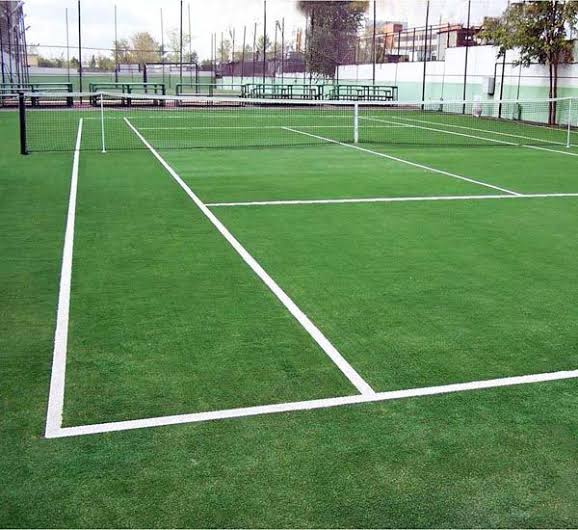 Césped artificial para pistas de pádel, fútbol y golf