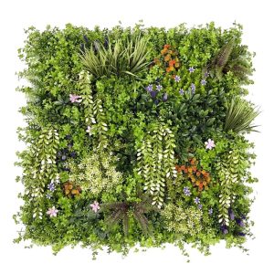 Decoración vegetal: panel vegetal con flores de colores Line Amsterdam, con flores naranjas, rosas y blancas entre hojas colgantes